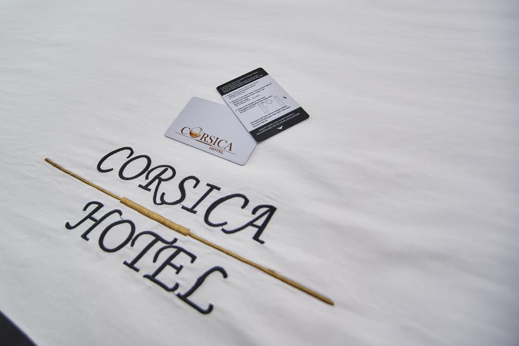 Corsica Hotel Kulai Rum bild